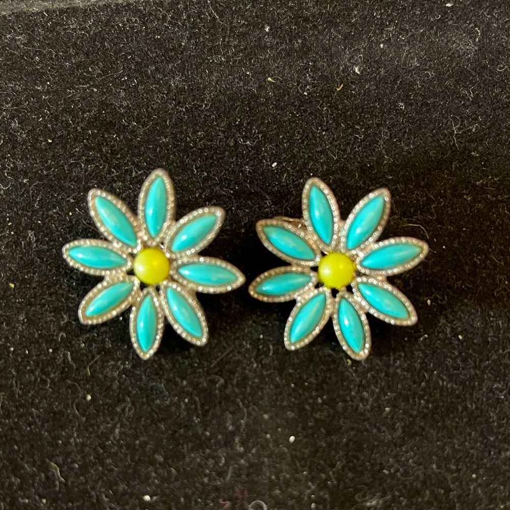 Vintage Signed Sarah Coventry Turquoise Yellow Daisy Earrings